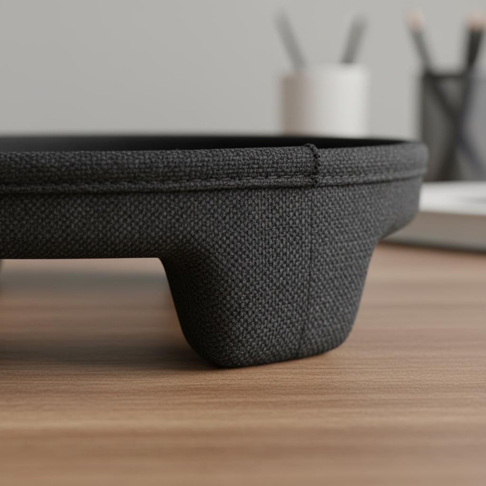 Aura Studio Standı Titreşim Ön - Home Office Studio incelemesi ve fiyatı